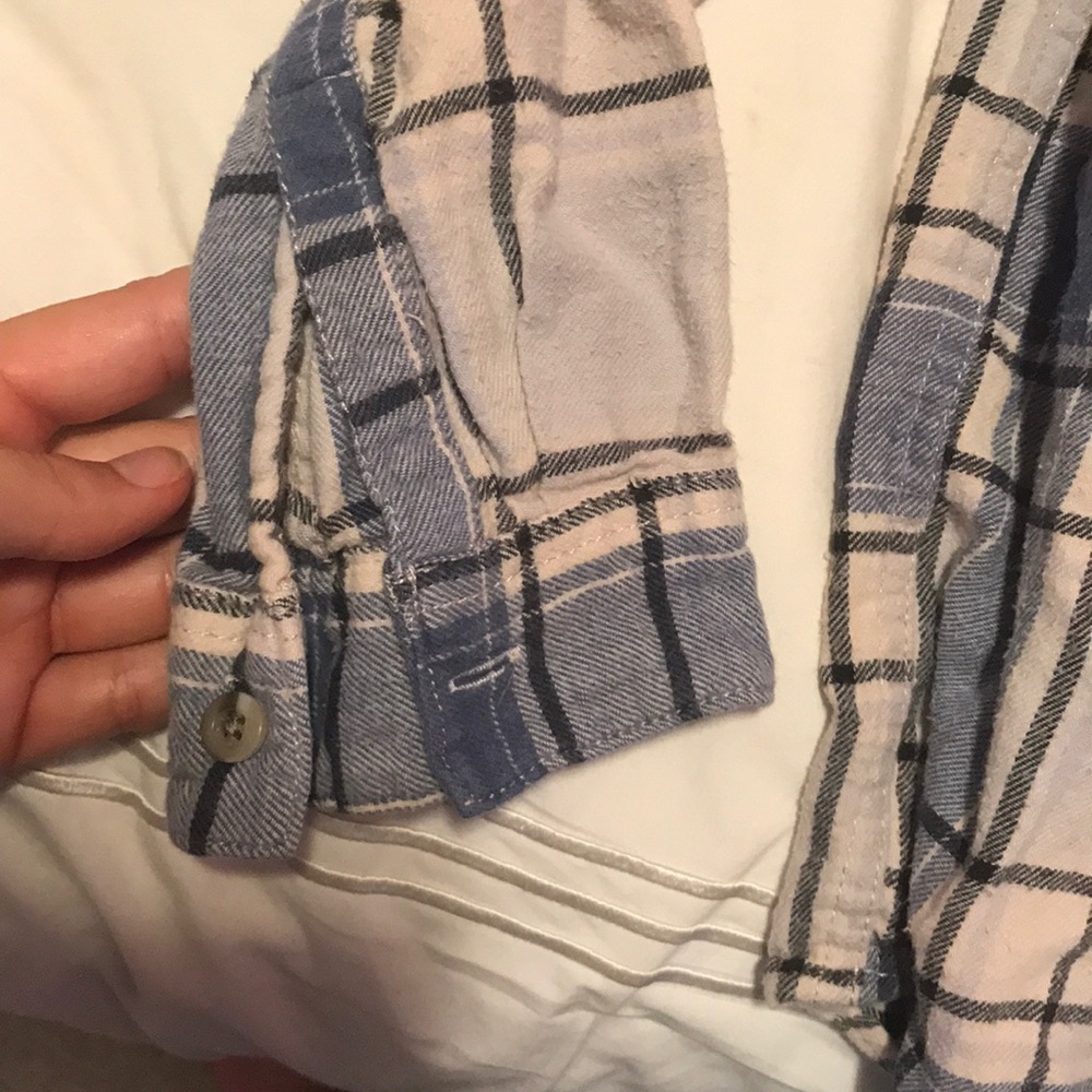 Urban Outfitters Flannel - Picture 4 of 8